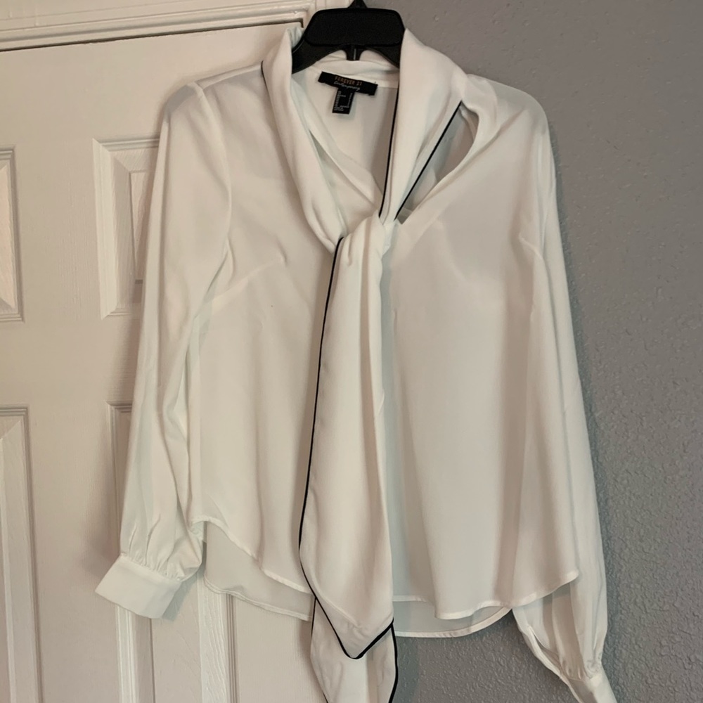 Women’s Blouse